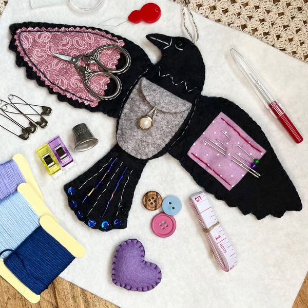 🎁 👩Mother’s Day Pick:The Crow Sewing Pouch 🧵
